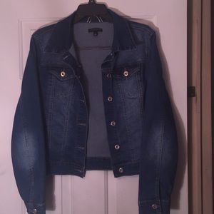 Women’s Medium Blue Jean Jacket